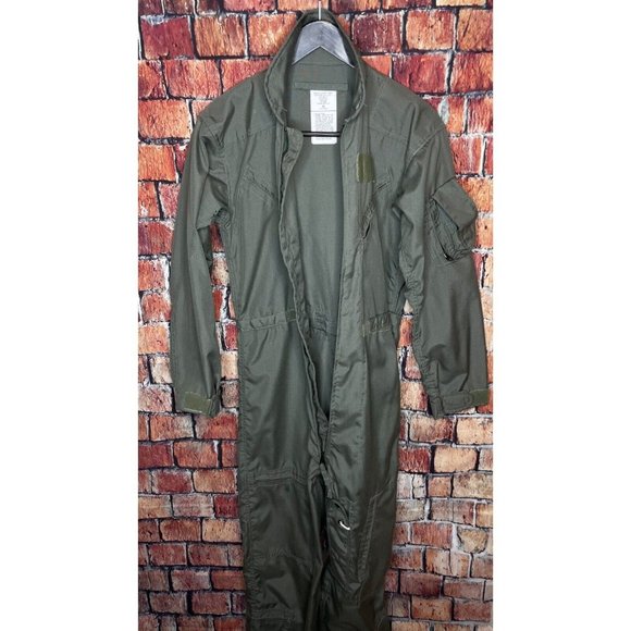 U.S. Issue Nomex CWU-27/P Flight Suit Coveralls Flyers Olive Green Mens Size 40L - Picture 6 of 8